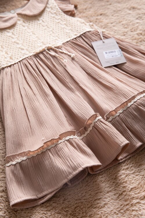 Kahverengi Kolları Fırfırlı Dantel İşlemeli Kız Bebek Elbise  22656