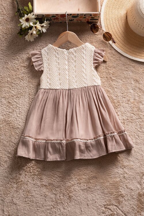 Kahverengi Kolları Fırfırlı Dantel İşlemeli Kız Bebek Elbise  22656