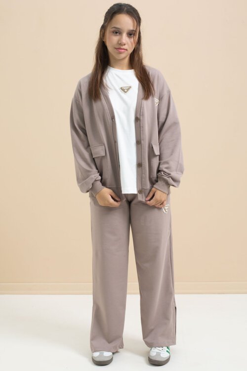 Kahverengi Logo Detaylı Düğmeli Hırkalı kız Çocuk Yırtmaçlı 3lü Atl-Üst Takım 21376