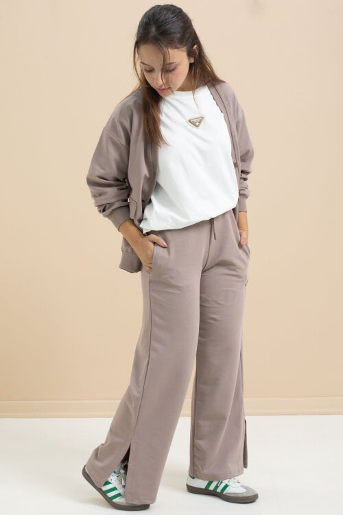 Kahverengi Logo Detaylı Düğmeli Hırkalı kız Çocuk Yırtmaçlı 3lü Atl-Üst Takım 21376