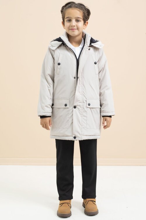 Krem İçi Kürklü Çıtçıtlı Cepli Uzun Kesim Erkek Çocuk Kapüşonlu Şişme Mont 21447