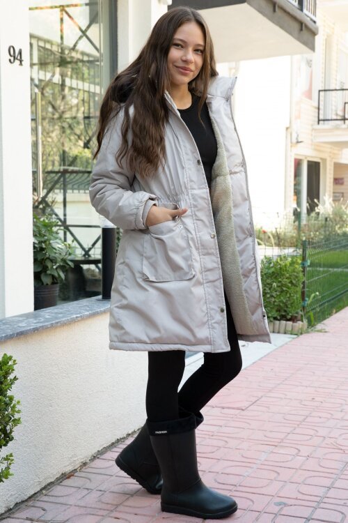 Krem Kapaklı Cepli İçi Kürklü Çıkarılabilir Kapüşonlu Kız Çocuk Şişme Mont 21485