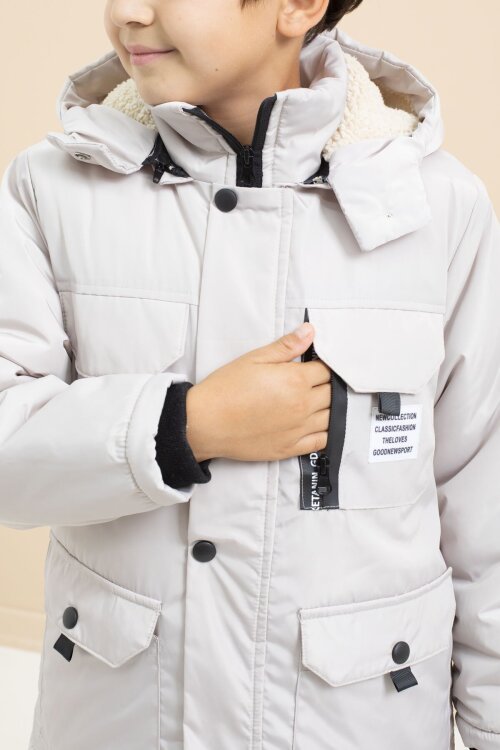 Krem Yazı Detaylı Göğüs Cepli İçi Kürklü Erkek Çocuk Kapüşonlu Mont 21478