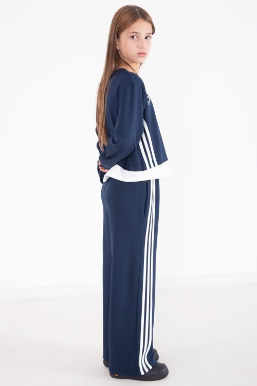 Lacivert Şerit Detaylı Yazılı Geniş Paça Kız Çocuk Takım 22774