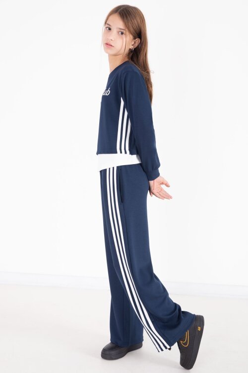 Lacivert Şerit Detaylı Yazılı Geniş Paça Kız Çocuk Takım 22774