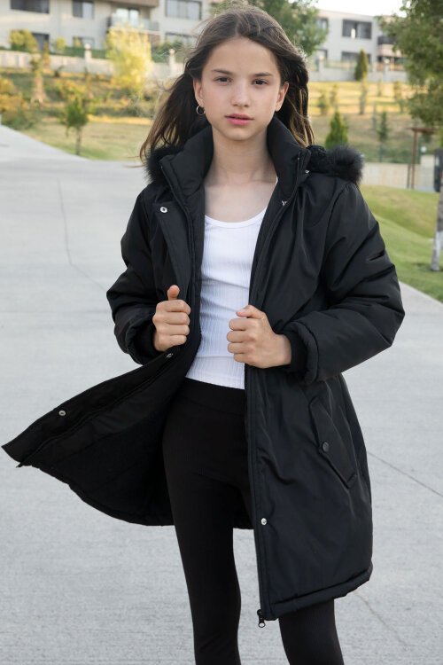 Siyah Çıtçıtlı Cepli Esnek Bel İçi Kürklü Kız Çocuk Kapüşonlu Mont 21301