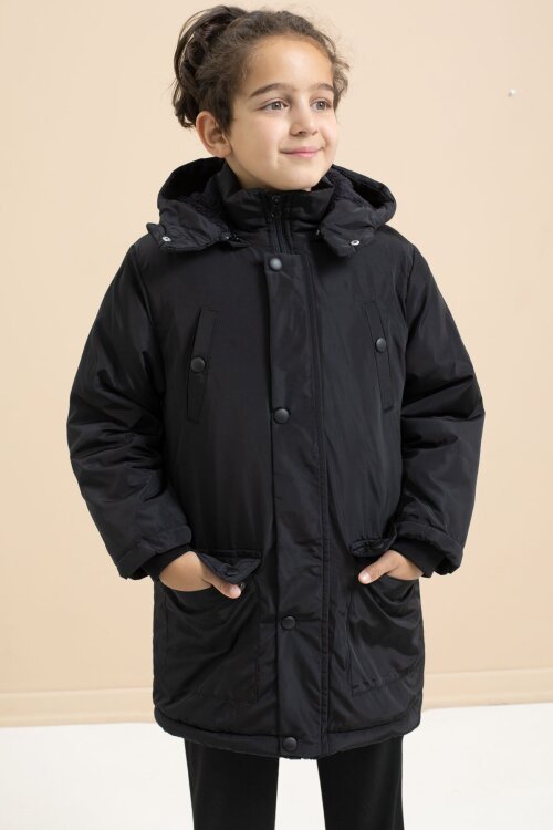 Siyah İçi Kürklü Çıtçıtlı Cepli Uzun Kesim Erkek Çocuk Kapüşonlu Şişme Mont 21444