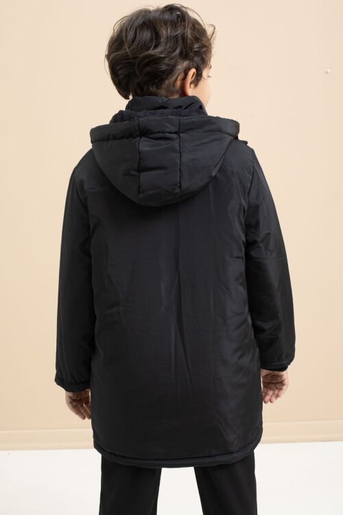 Siyah İçi Kürklü Çıtçıtlı Cepli Uzun Kesim Erkek Çocuk Kapüşonlu Şişme Mont 21444