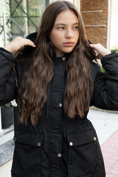 Siyah Kapaklı Cepli İçi Kürklü Çıkarılabilir Kapüşonlu Kız Çocuk Şişme Mont 21480