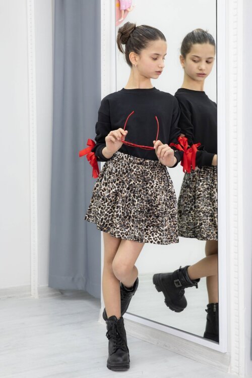 Siyah Kolları Fiyonk Detaylı Badili Leopar Etekli Kız Çocuk Takım 20190