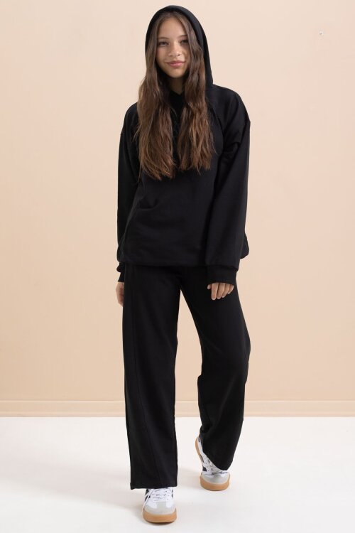 Siyah Yazı Baskılı Kapüşonlu Geniş Paça Kız Çocuk Eşofman Takımı 21429