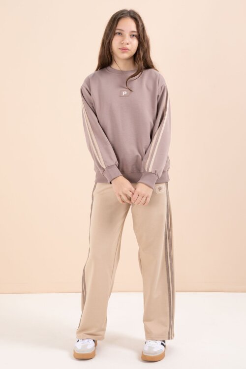 Bej Şerit Detaylı Geniş Paça Nakışlı Kız Oversize Eşofman Takımı 23456