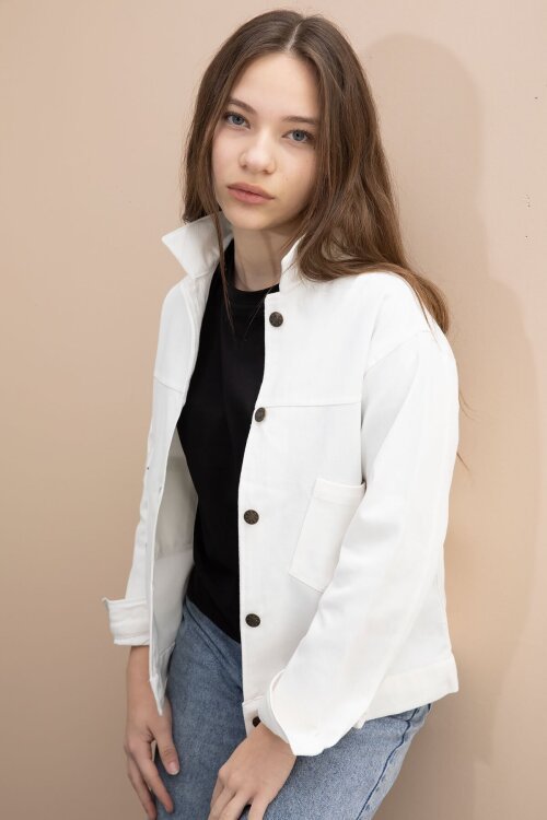 Ekru Sırtı Düğme Detaylı Kız Çocuk Gabardin Kumaş Ceket 23570