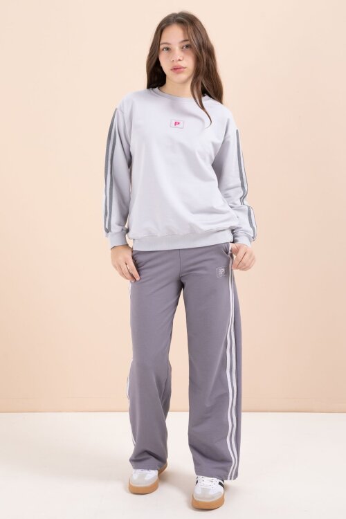 Gri Şerit Detaylı Geniş Paça Nakışlı Kız Oversize Eşofman Takımı 23453
