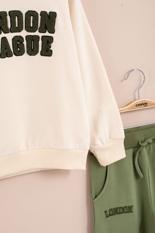 Haki Yazı Nakışlı Erkek Çocuk Bisiklet Yaka Eşofman Takımı 23396