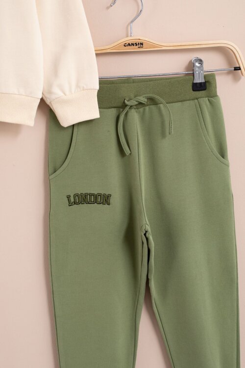 Haki Yazı Nakışlı Erkek Çocuk Bisiklet Yaka Eşofman Takımı 23396