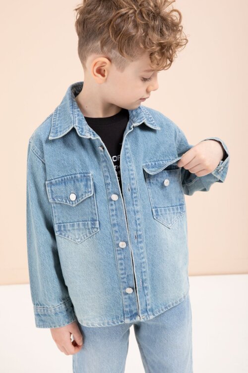 Mavi Düğmeli Jean Ceketli Pantolonlu Erkek Çocuk 3lü Takım 23628