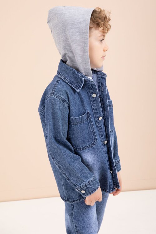 Mavi Kapüşonlu Jean Ceketli Pantolonlu Erkek Çocuk Baskılı Tişörtlü 3lü Takım 23616