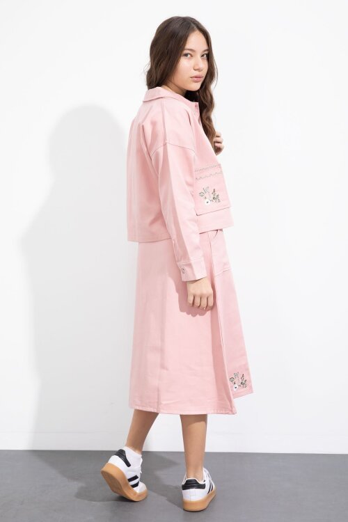 Pembe Nakış Detaylı Jean Ceketli Kuşaklı Etekli Kız Çocuk 3lü Takım  23502