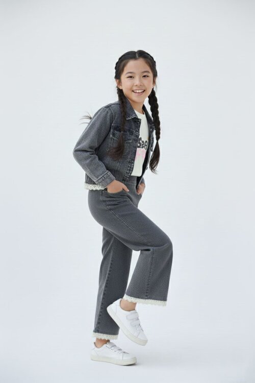 Siyah Dantel Detaylı Jean Ceketli ve Pantolonlu Kız Çocuk 3lü Takım 23498