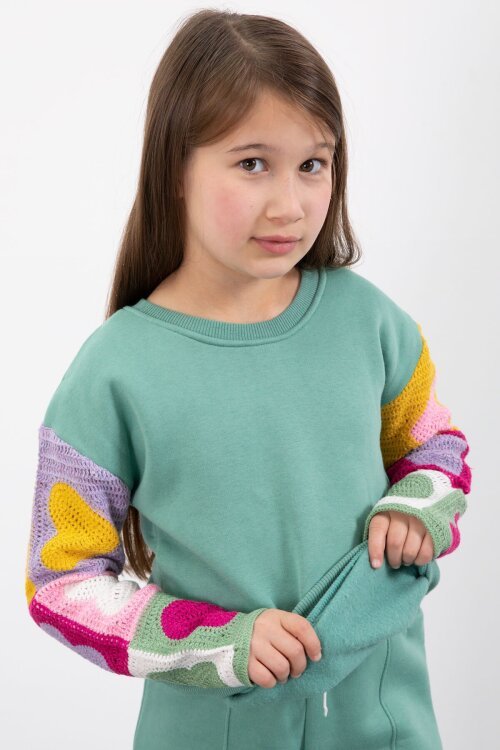 Yeşil Nakışlı Kolları Dantel Şardonlu Kız Çocuk Eşofman Takımı 23355