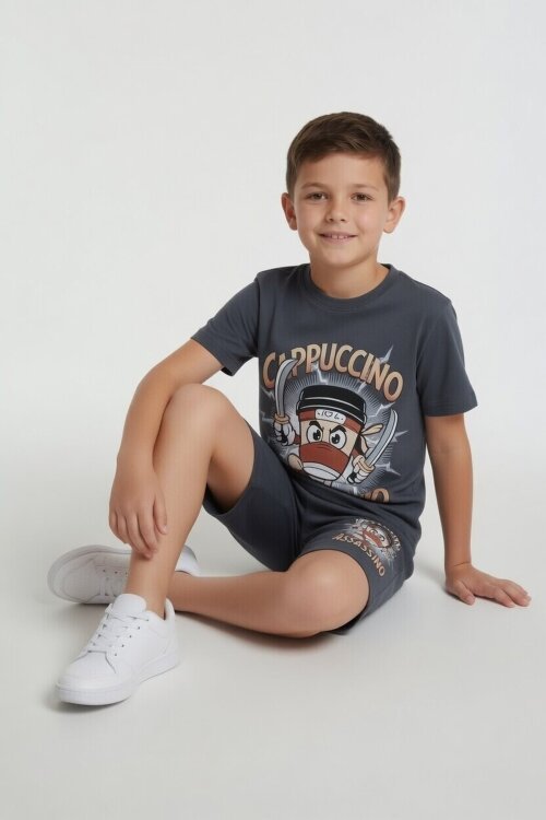 Füme Karakter Baskılı Bisiklet Yaka Tişörtlü Erkek Çocuk Şortlu Takım 23844