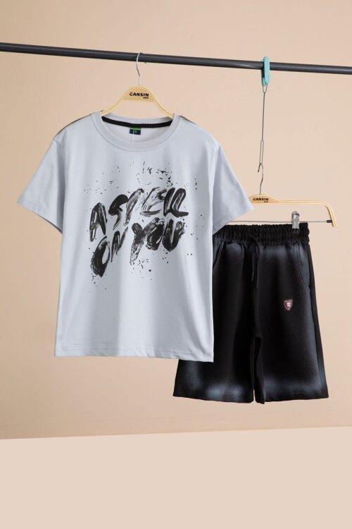 Gri Grafiti Baskılı Tişörtlü Şortlu Erkek Çocuk 2li Takım  23774
