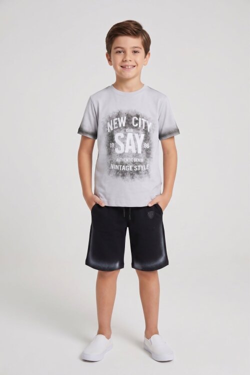 Gri Kabartmalı Yazılı Tişörtlü Desenli Şortlu Erkek Çocuk 2li Takım  23815