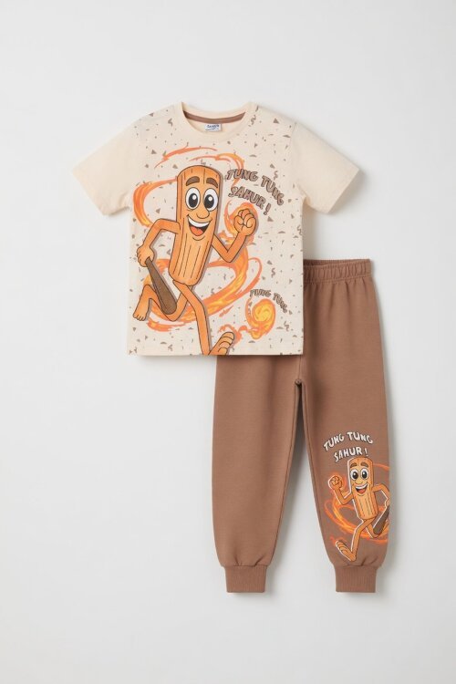 Kahverengi Baskılı Bisiklet Yaka Tişörtlü Beli Lastikli Erkek Çocuk 2li Takım 23887
