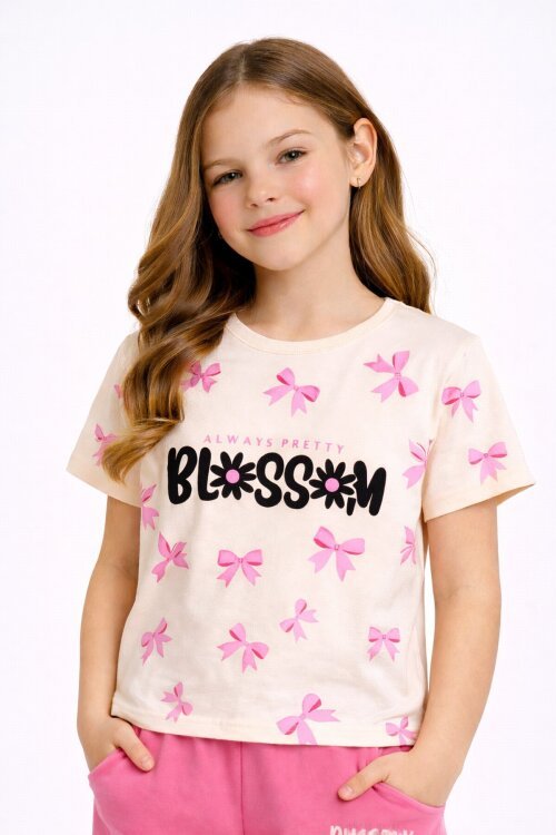 Pembe Fiyonk Desenli Bisiklet Yaka Tişörtlü Kız Çocuk Şortlu Takım 23882