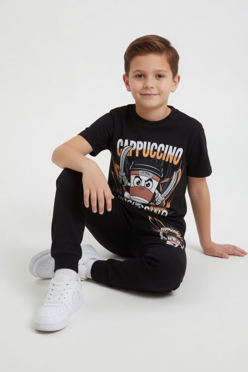Siyah Karakter Baskılı Bisiklet Yaka Tişörtlü Erkek Çocuk Eşofmanlı Takım 23845