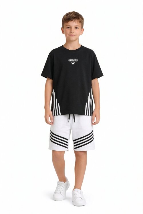 Siyah Şerit Desenli Logolu Tişörtlü Erkek Çocuk Şortlu Takım 23779