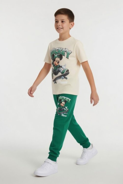 Yeşil Kaykaycı Karakter Baskılı Tişörtlü Erkek Çocuk Eşofman Takım  23909