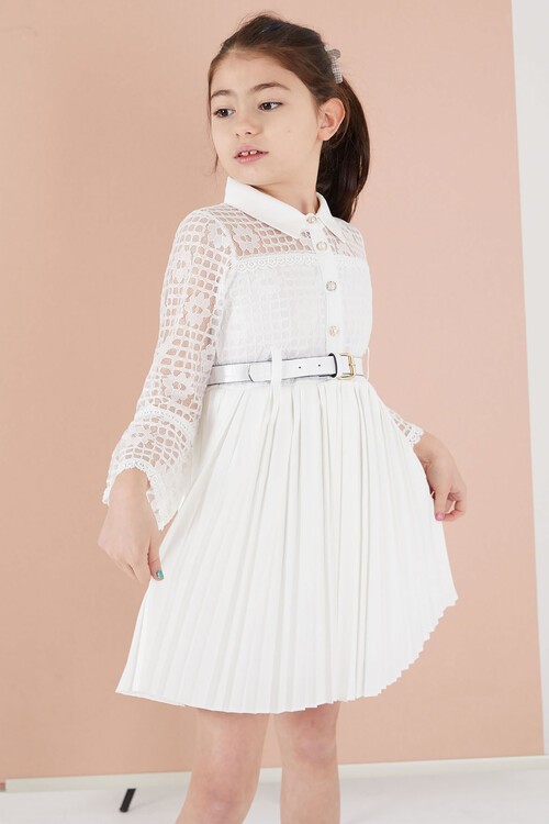 Beyaz Dantel İşlemeli Pileli Çanta ve Kemerli Kız Elbise 15109