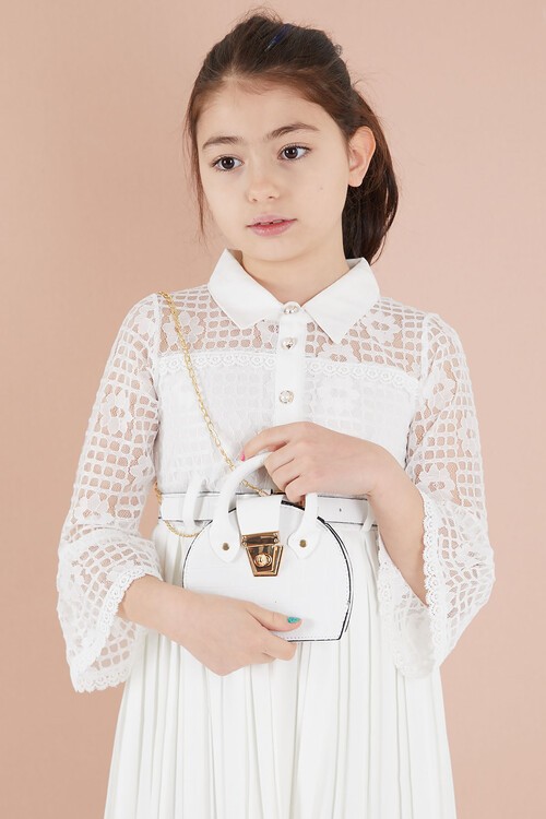 Beyaz Dantel İşlemeli Pileli Çanta ve Kemerli Kız Elbise 15109