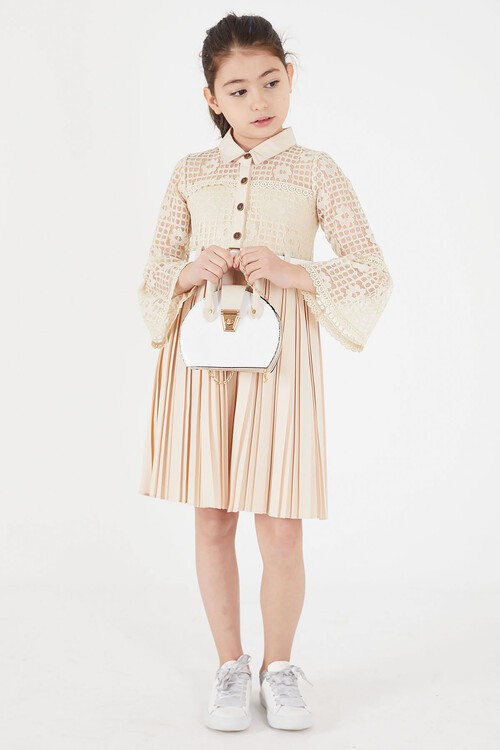 Krem Dantel İşlemeli Pileli Çanta ve Kemerli Kız Elbise 15110