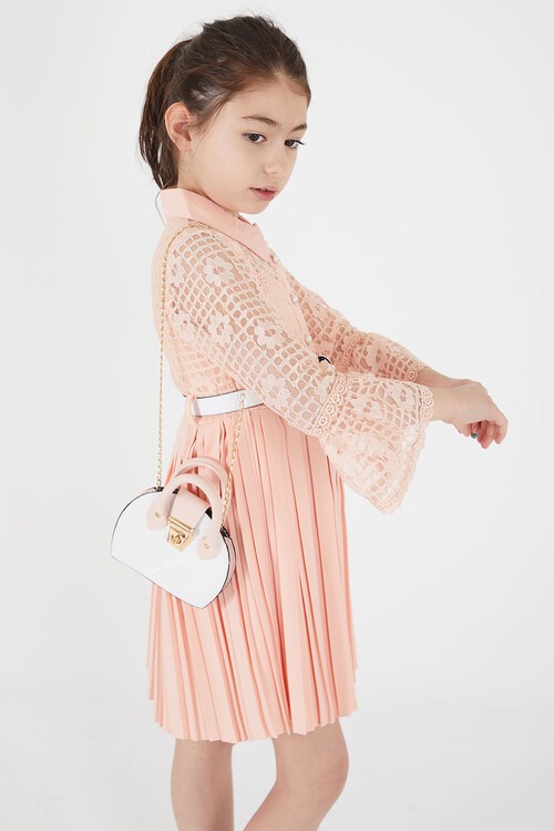 Somon Dantel İşlemeli Pileli Çanta ve Kemerli Kız Elbise 15113