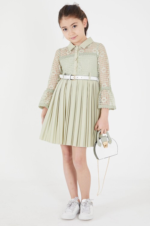 Yeşil Dantel İşlemeli Pileli Çanta ve Kemerli Kız Elbise 15111
