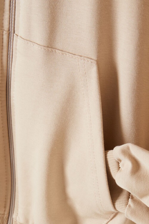 Erkek Çocuk Kapüşonlu Fermuarlı Bej Okul Hırkası 16196