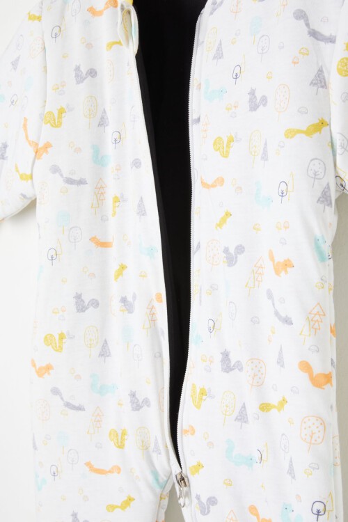 Beyaz Sincap Baskılı Kız Çocuk Uyku Tulumu 16359