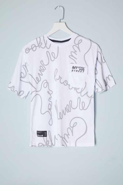 Beyaz Yazı Desenli Cepli Erkek Tişört 16081