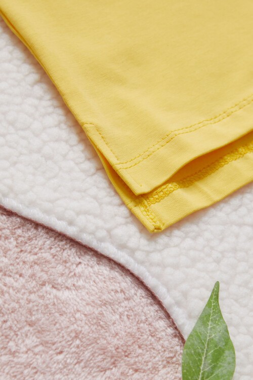 Çiçek Baskılı Kapüşonlu Şortlu Kız Çocuk Takım 15357