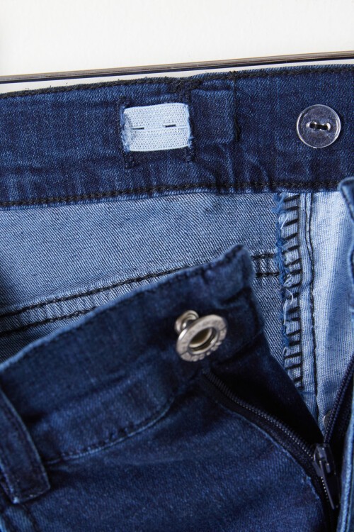 Erkek Çocuk Lacivert Eskitmeli Dar Paça Jean Pantolon 16175