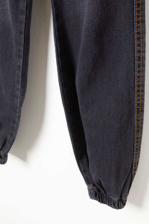 Erkek Çocuk Siyah Bel ve Paçası Lastikli Jean Pantolon 16414