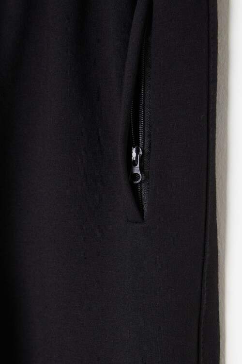 Erkek Çocuk Siyah Beli Lastikli Fermuarlı Cep Okul Eşofman Altı 16263