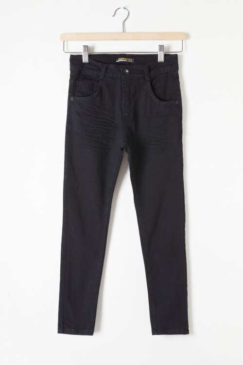 Erkek Çocuk Siyah Eskitmeli Dar Paça Jean Pantolon 16177