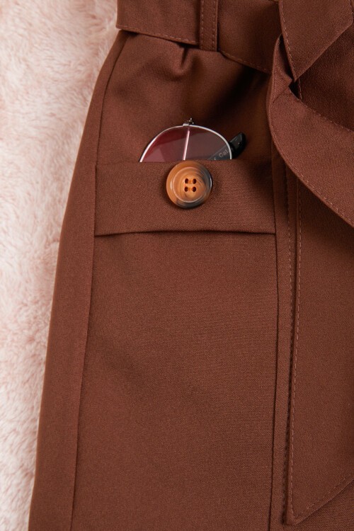 Kahverengi Kuşaklı Düğmeli Kız Çocuk Şort 15653