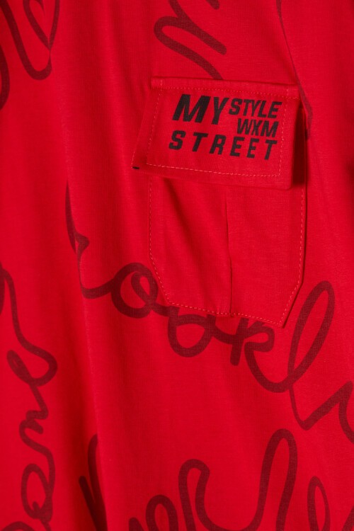 Kırmızı Yazı Desenli Cepli Erkek Tişört 16080