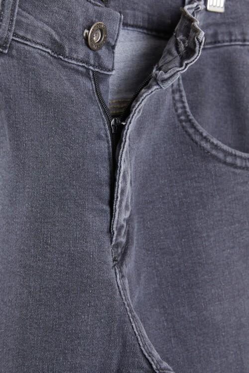 Koyu Gri Dar Paça Erkek Çocuk Jean Pantolon 16222