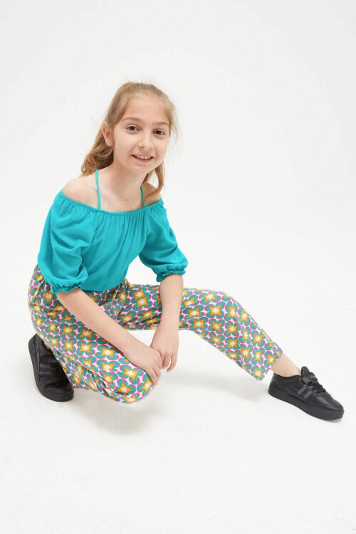 Koyu Yeşil Askılı Bluzlu Pantolonlu Kız Çocuk Takım 15411